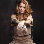 PRATICIENNE HOLISTIQUE